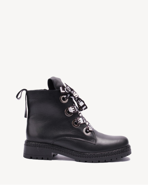 Czarne  botki ocieplane...