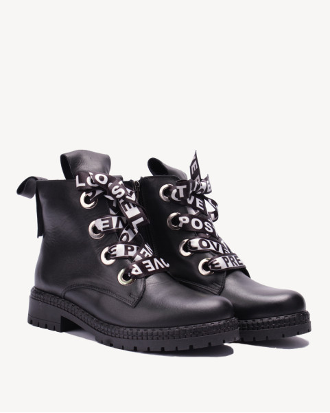 Czarne  botki ocieplane...