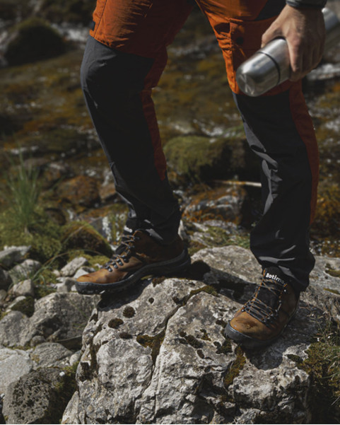 Brązowe trekkingi skórzane