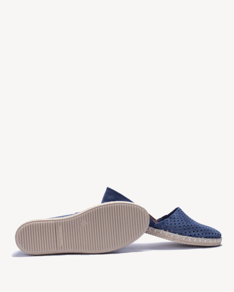 Niebieskie espadryle ażurowe 35